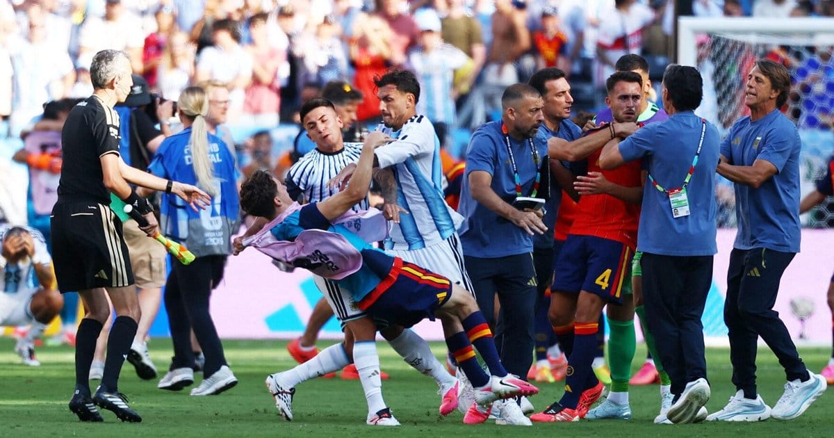 FIFA ermittelt nach Final-Eklat