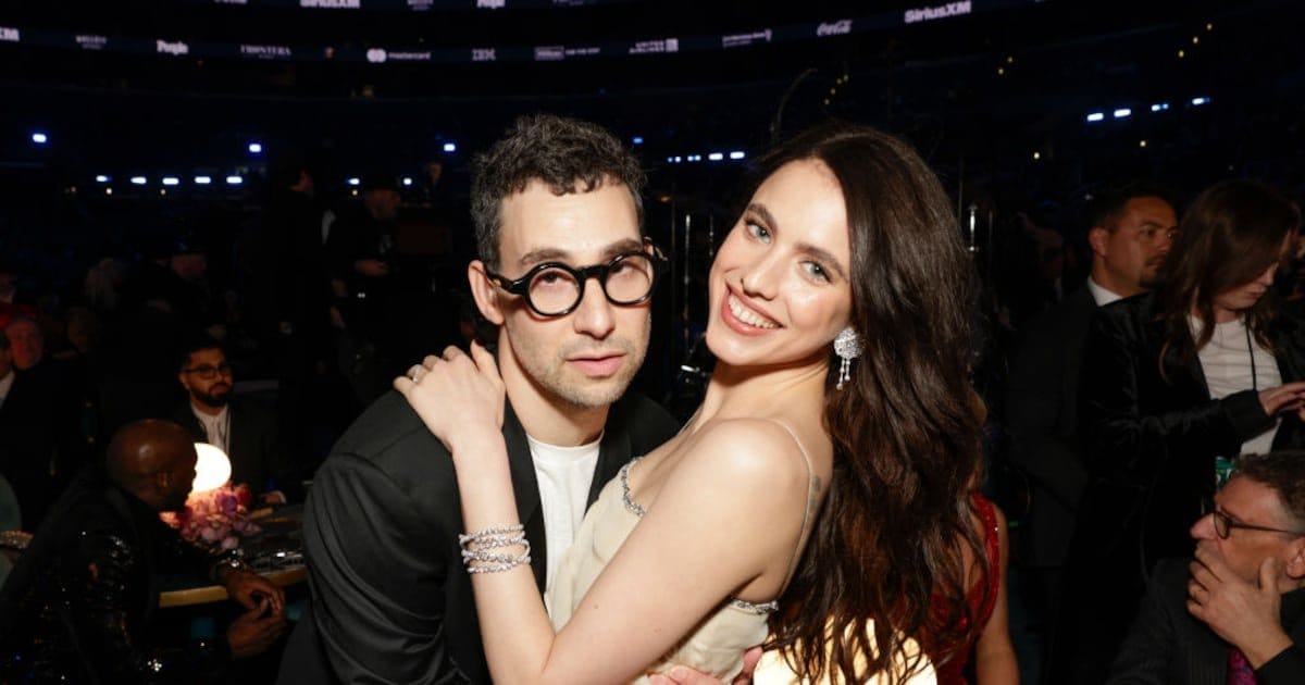 Margaret Qualley wieder solo