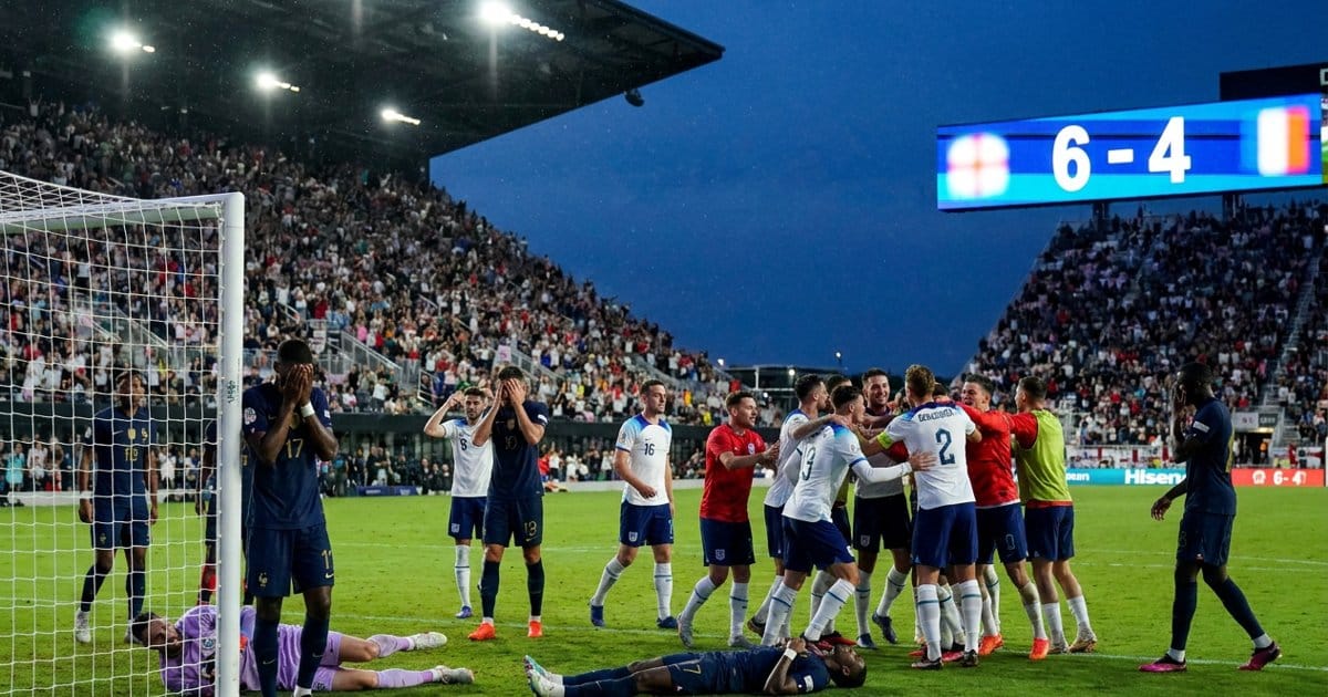 England siegt im Tor-Wahnsinn