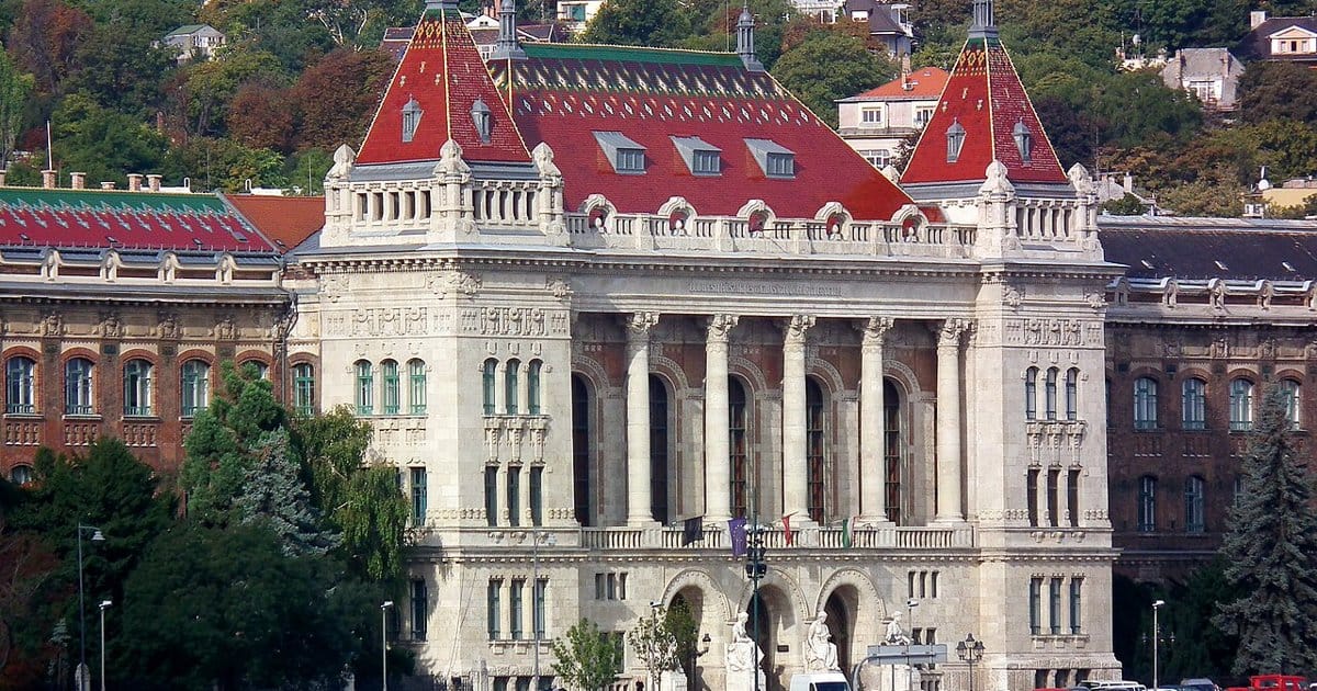 Erste Festnahmen in Budapest