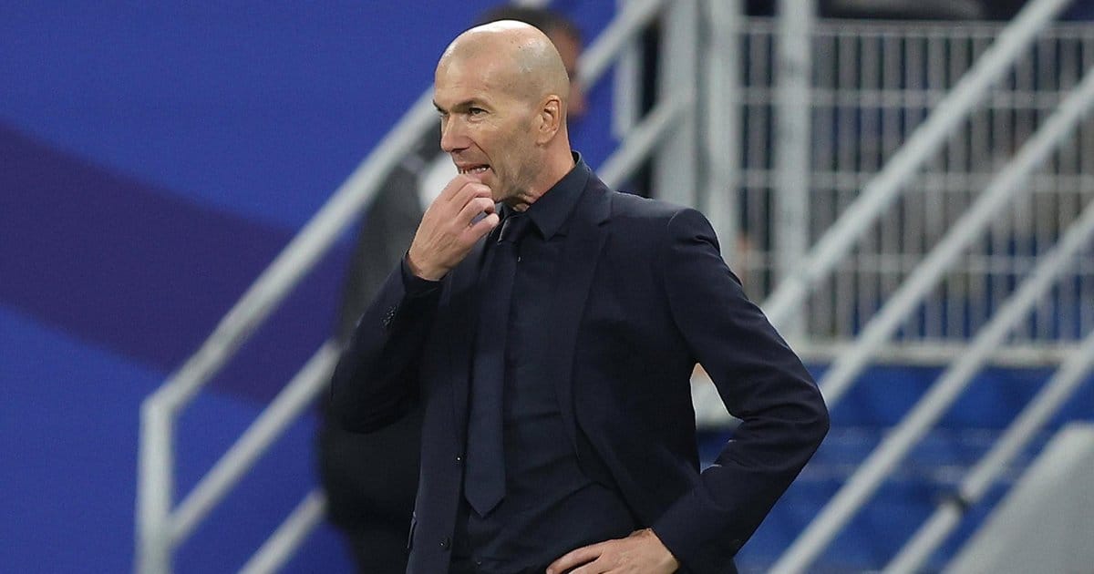 Zidane stolpert daheim