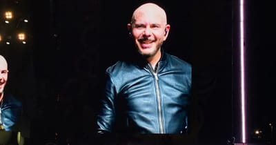 Pitbull zeigt seine ernste Seite