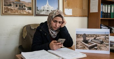 Bahai bangen um ihre Familien