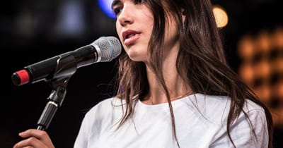 Dua Lipa stellt sich hinter Proteste