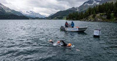 Brite schwimmt Seen für Jack