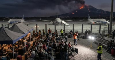 Ätna stoppt den Urlaubsverkehr
