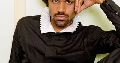 Langston Uibel zeigt Stil