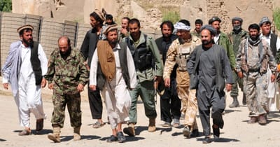 Pakistan greift Taliban an